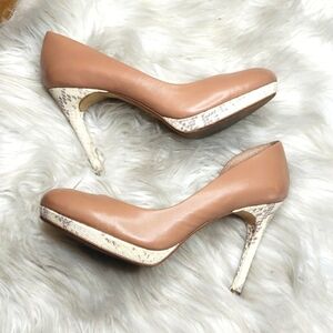 Ann Taylor 2 tone platform pumps 8.5 snakeskin tan D'Orsay